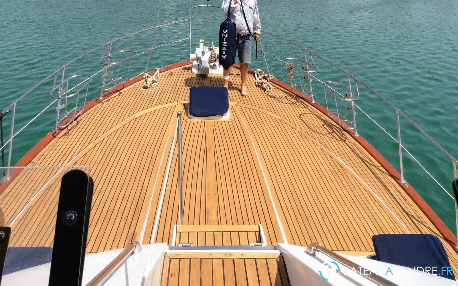 slider 9 Konghalvorsen Island Gipsy 44 Motor Yacht