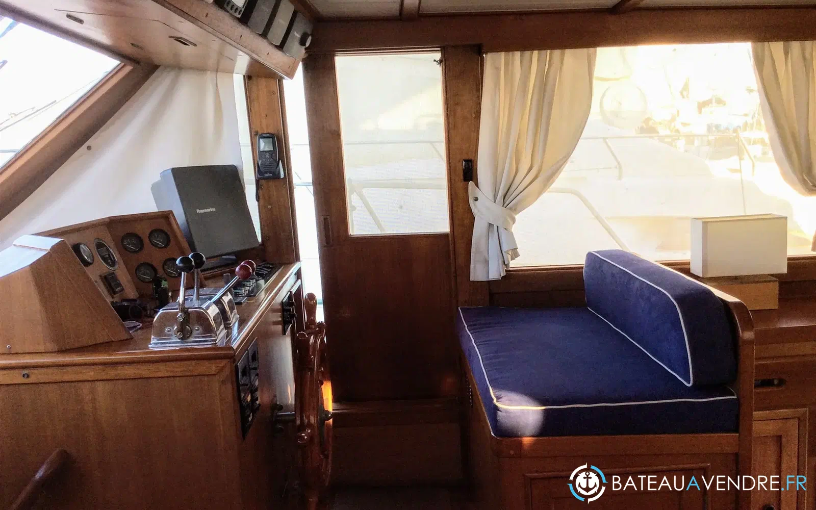 slider 16 Konghalvorsen Island Gipsy 44 Motor Yacht