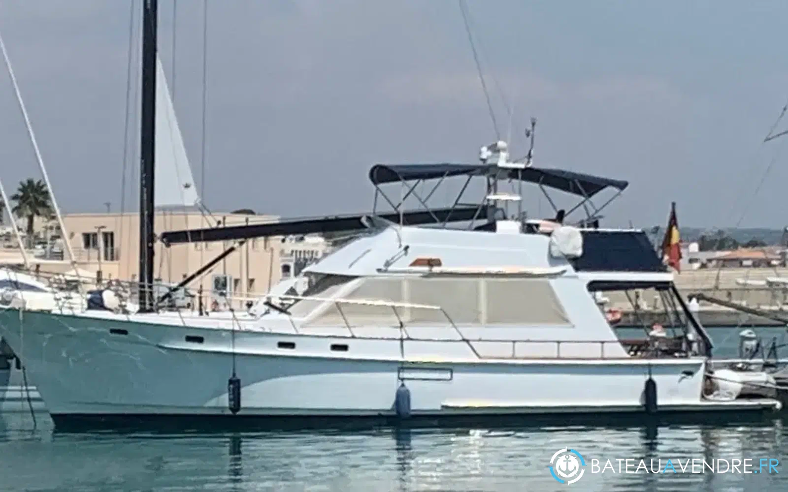 slider 1 Konghalvorsen Island Gipsy 44 Motor Yacht