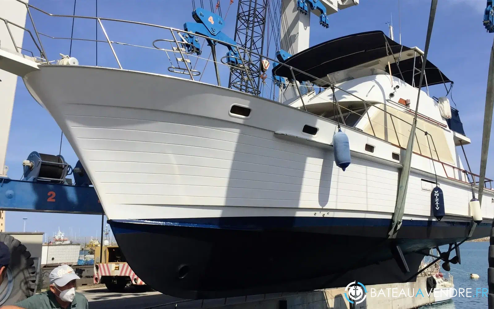 slider 5 Konghalvorsen Island Gipsy 44 Motor Yacht