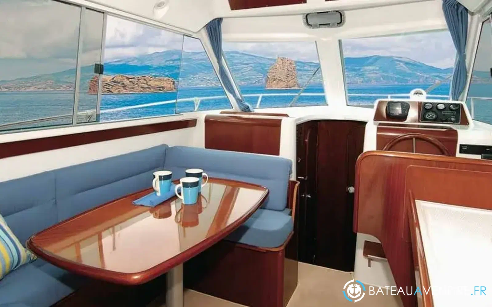 slider 5 Beneteau Antares Serie 9