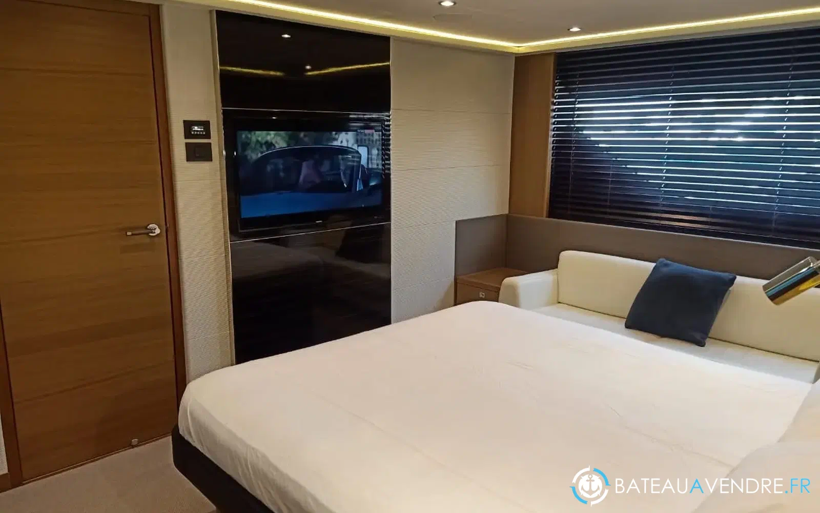slider 11 Princess S72