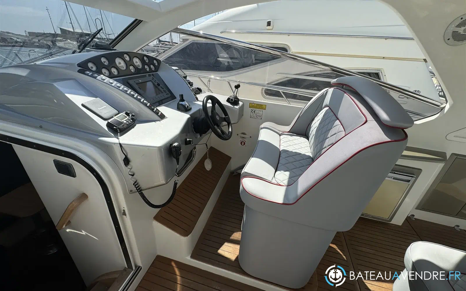 slider 4 Airon Marine 400 T-Top
