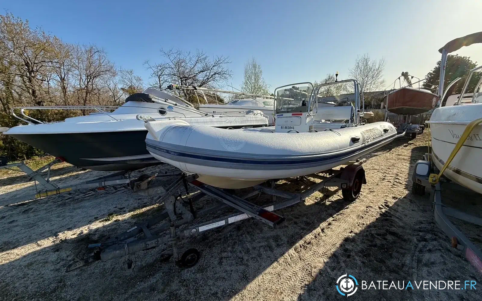 slider 0 Capelli Tempest 500