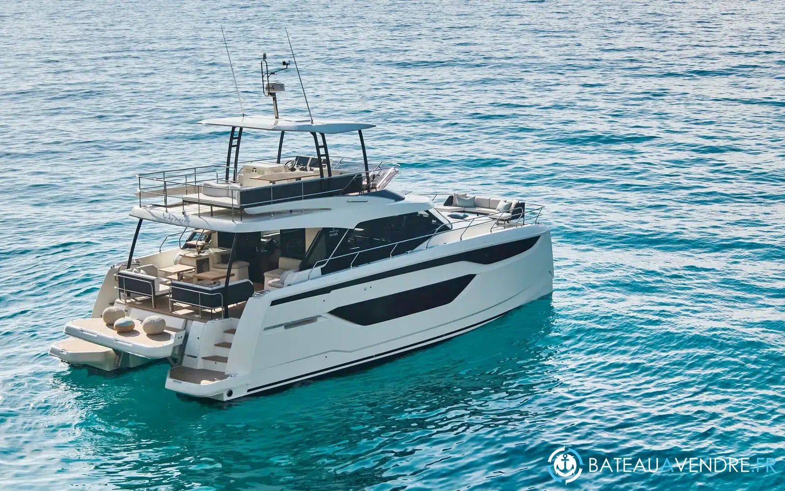 slider 1 Prestige Yachts M48