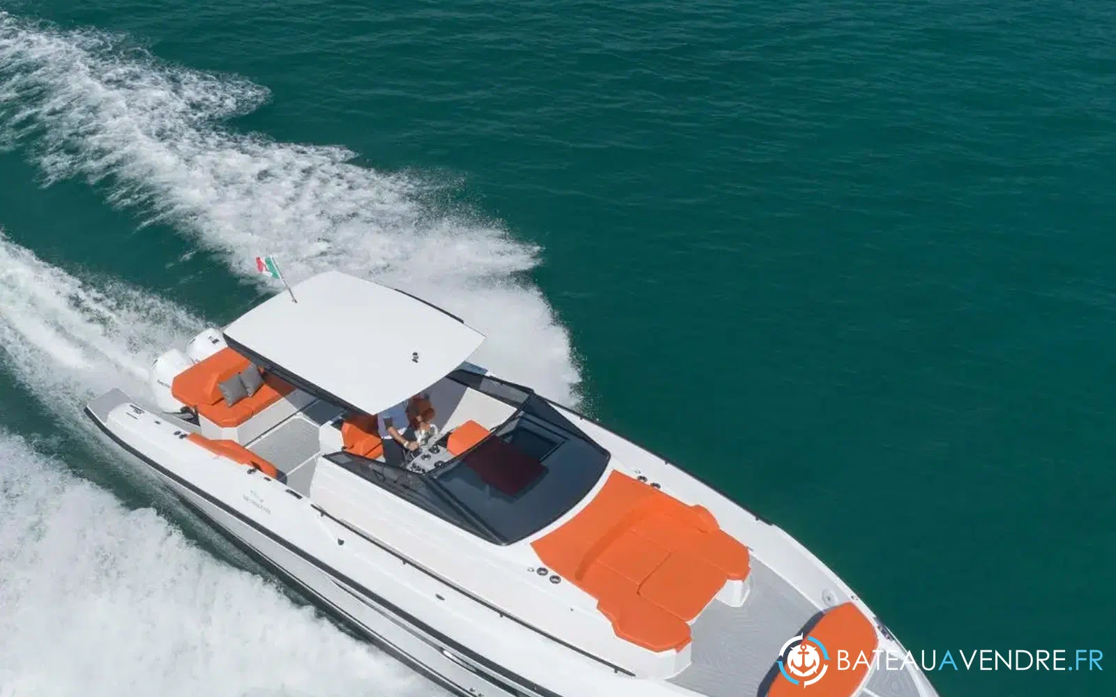 slider 1 Rio Yachts Daytona 35 Bow rider