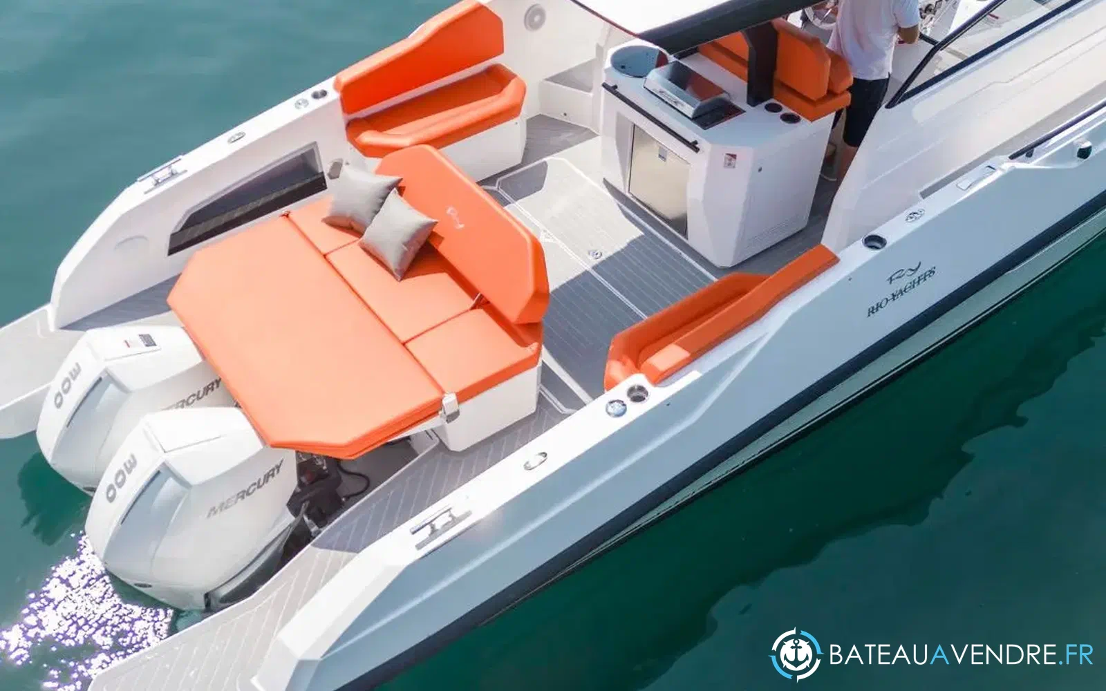 slider 5 Rio Yachts Daytona 35 Bow rider