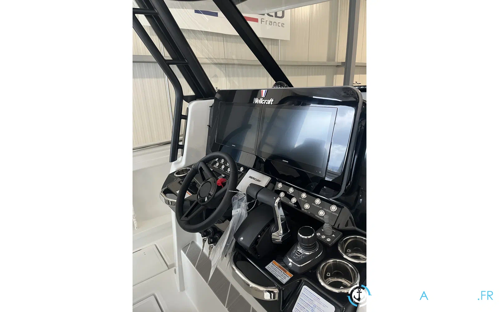 slider 13 Wellcraft 38 T-Top