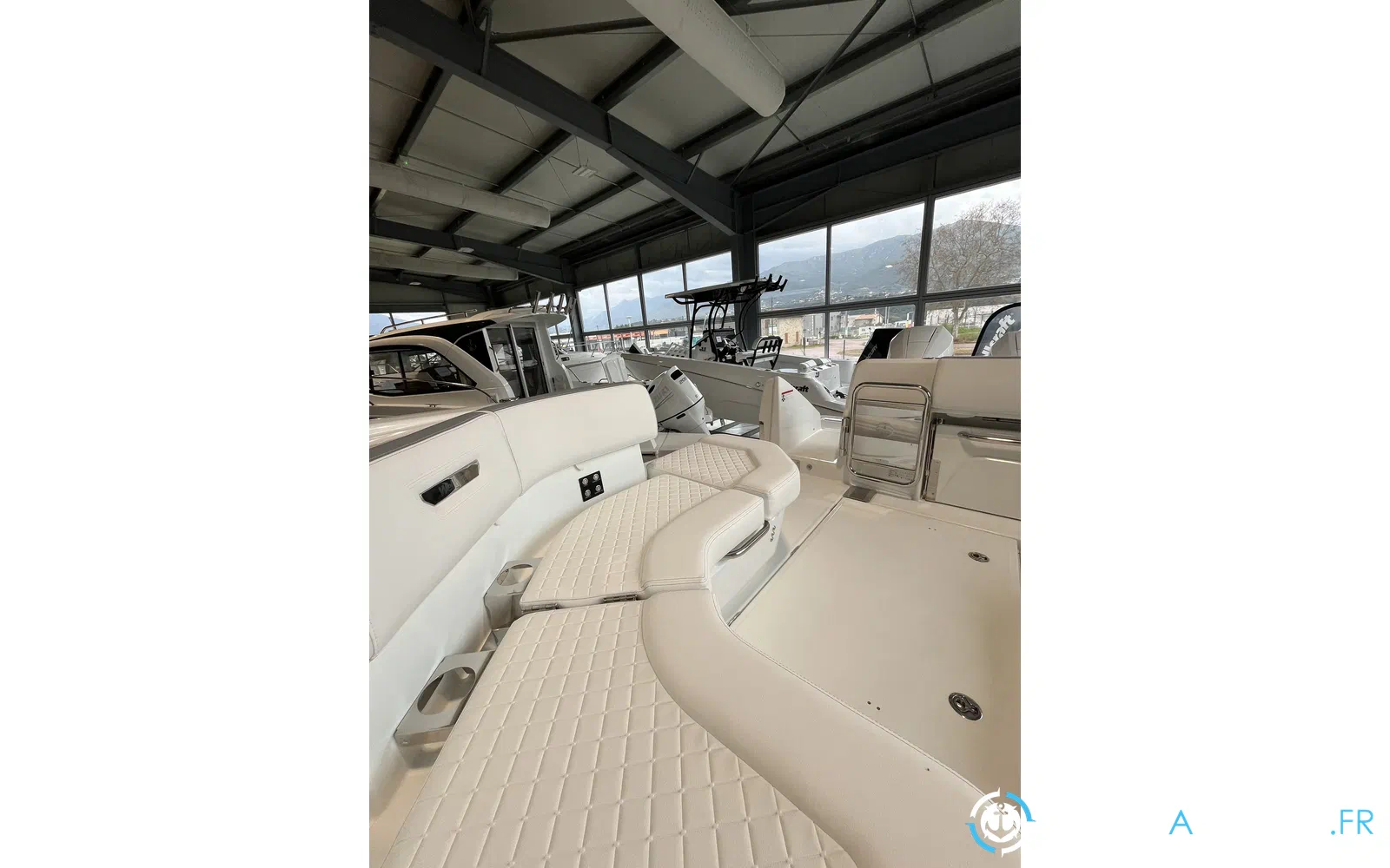 slider 18 Wellcraft 38 T-Top