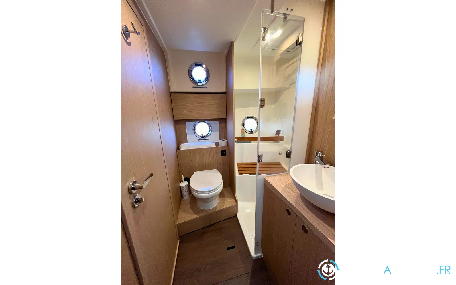 slider 14 Beneteau Swift Trawler 48
