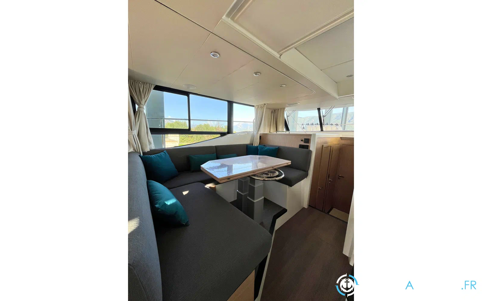 slider 2 Beneteau Swift Trawler 48