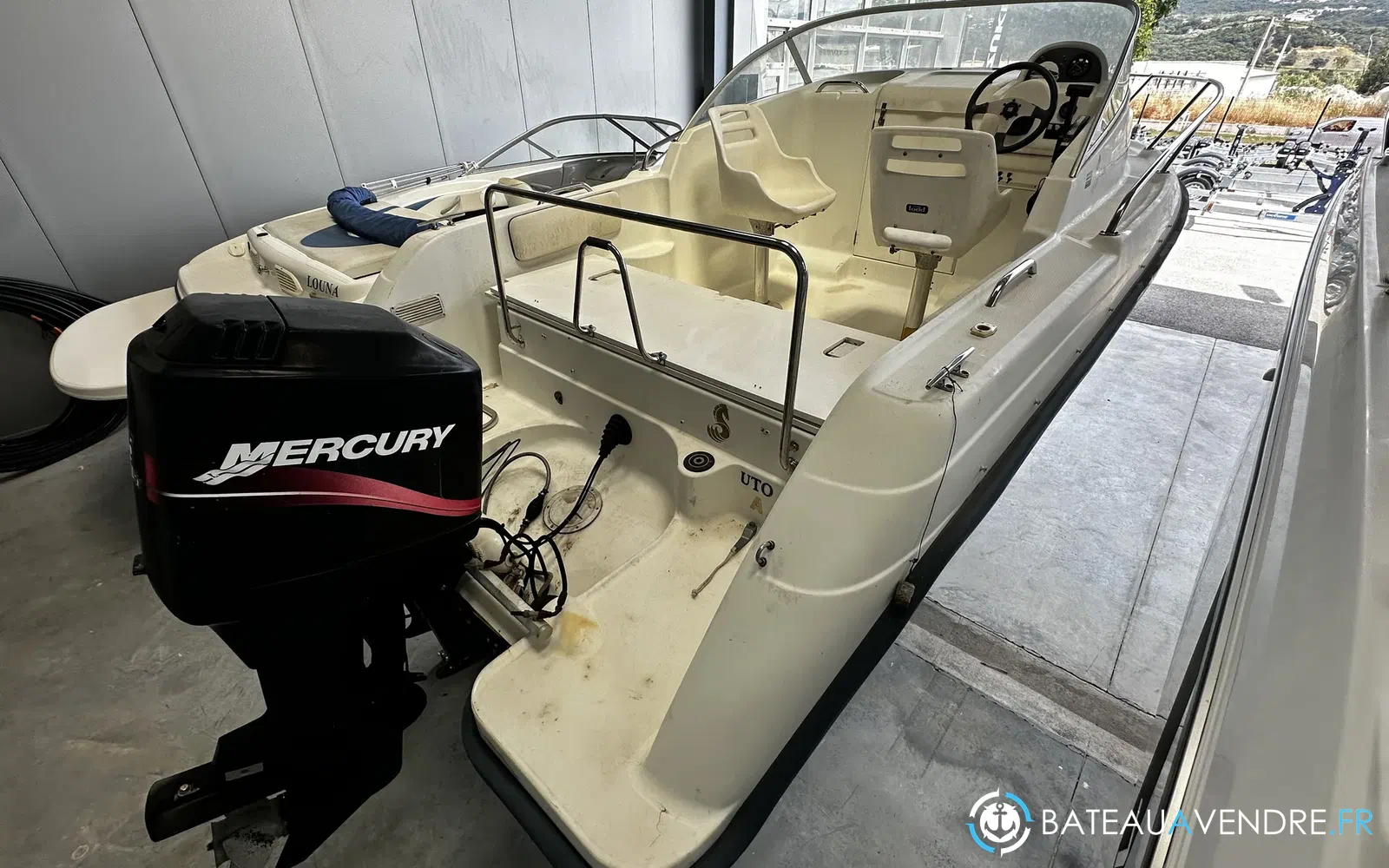 slider 2 Beneteau Flyer 5.7 cab