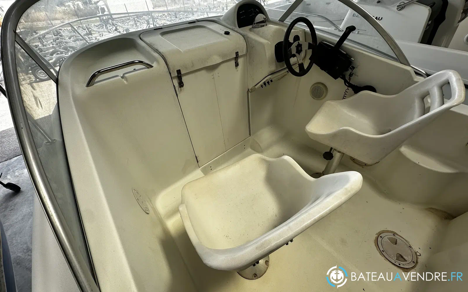 slider 3 Beneteau Flyer 5.7 cab