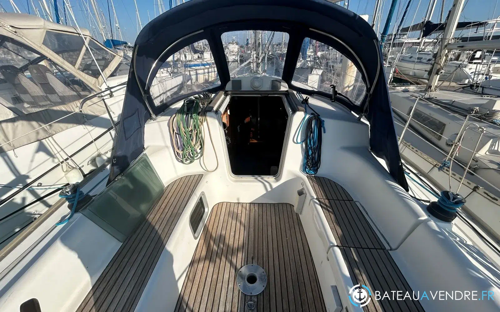 slider 11 Jeanneau Sun Odyssey 32