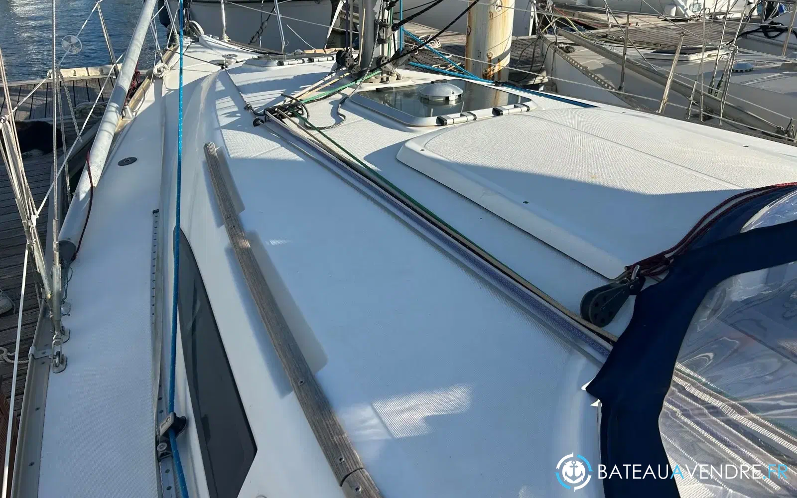 slider 8 Jeanneau Sun Odyssey 32