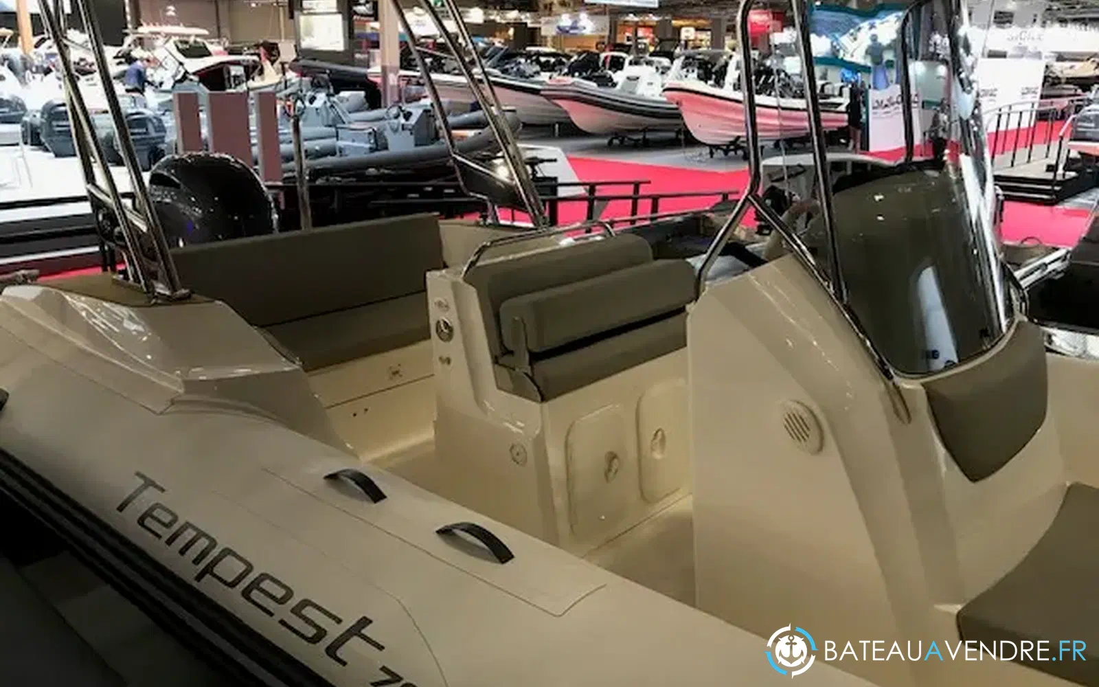 slider 11 Capelli Tempest 700 Luxe