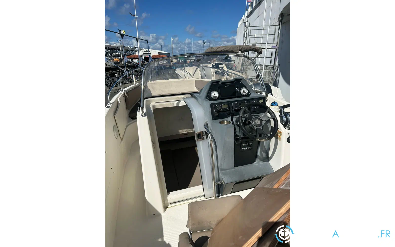 slider 19 Quicksilver Activ 755 Open