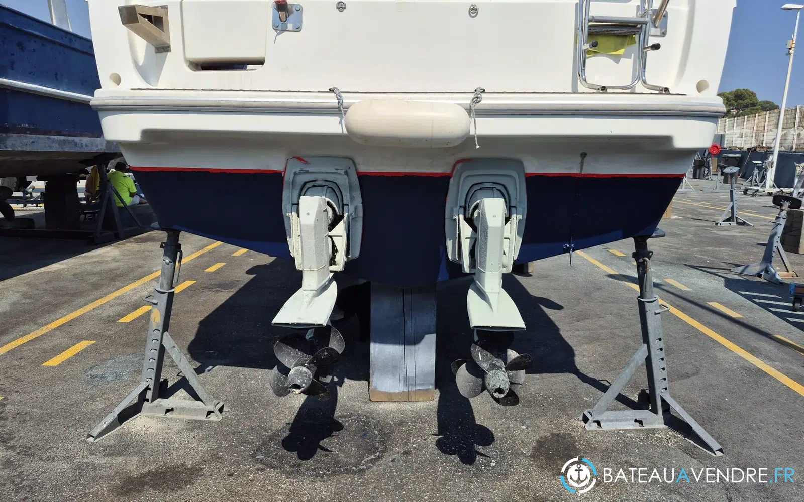 slider 18 Beneteau Ombrine 900
