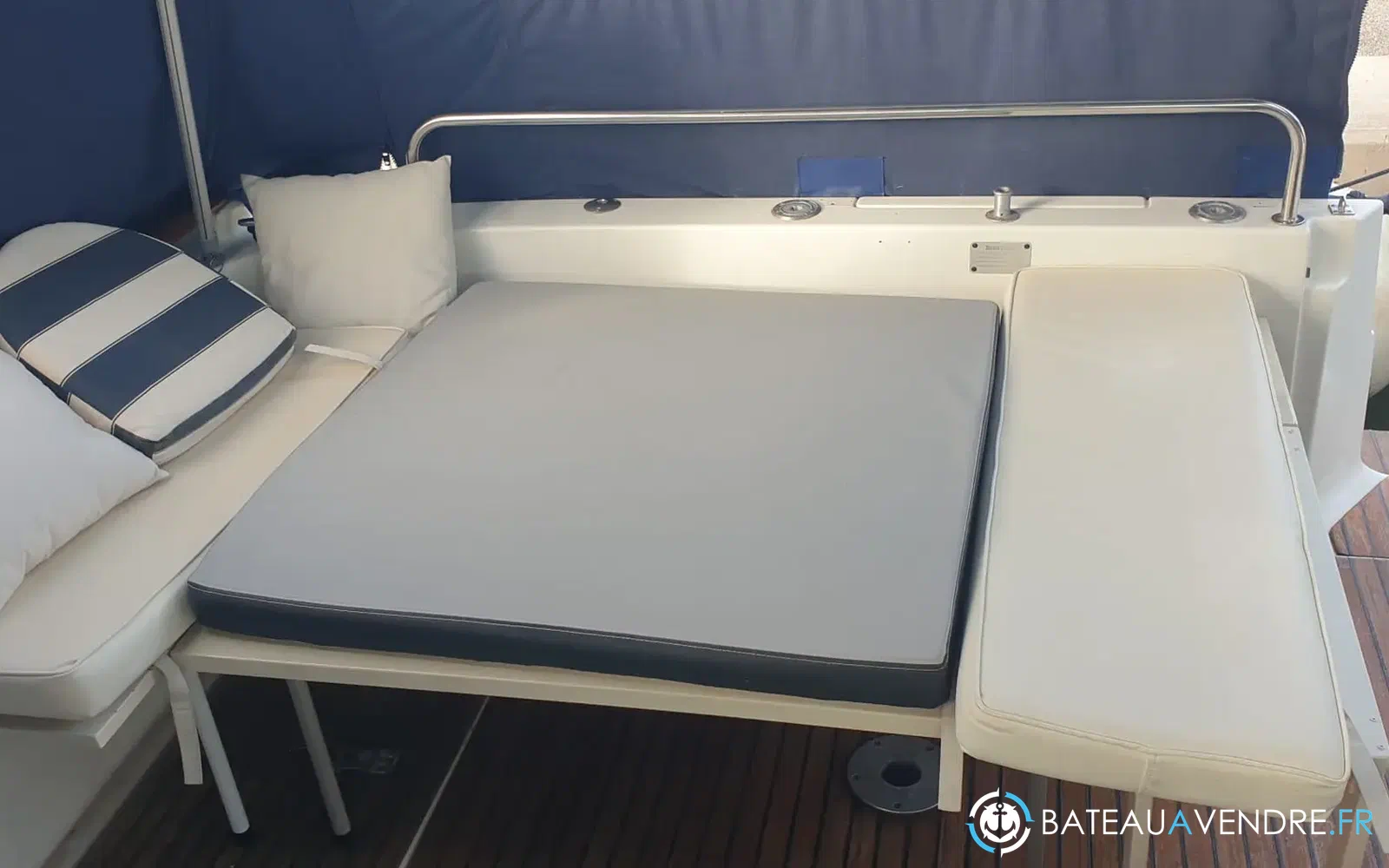 slider 3 Beneteau Ombrine 900