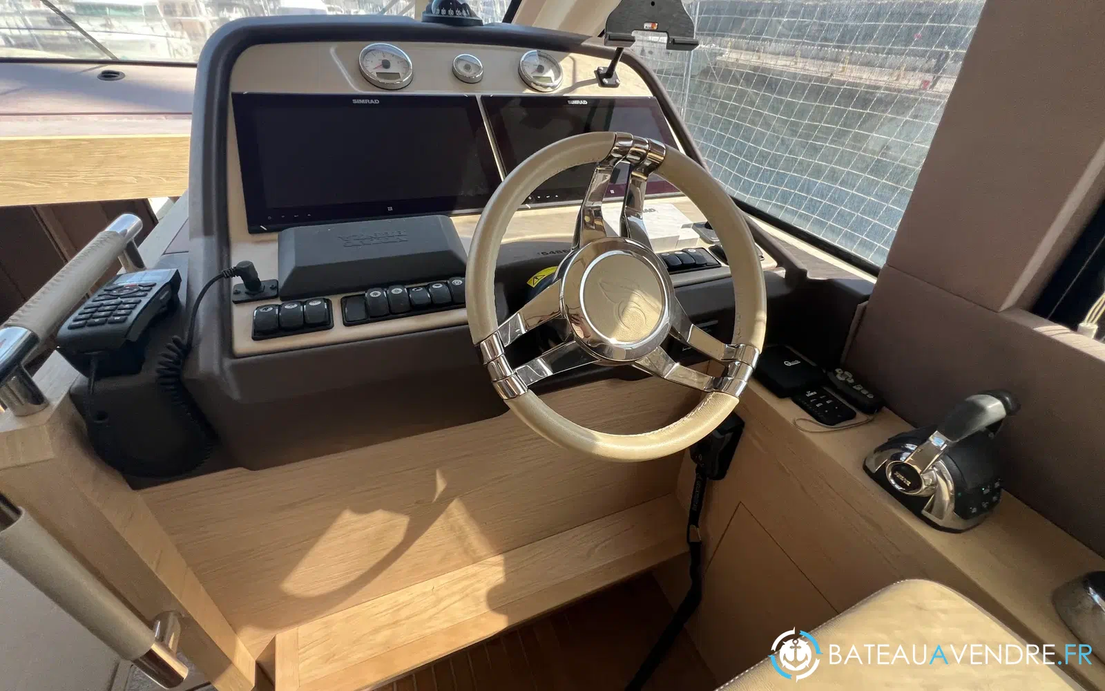 slider 10 Beneteau Monte Carlo 5
