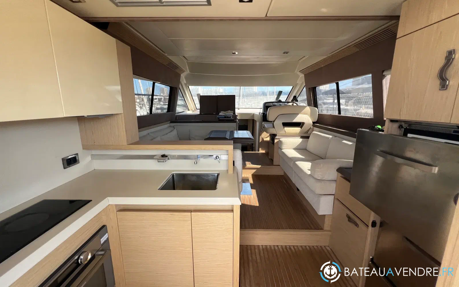 slider 3 Beneteau Monte Carlo 5