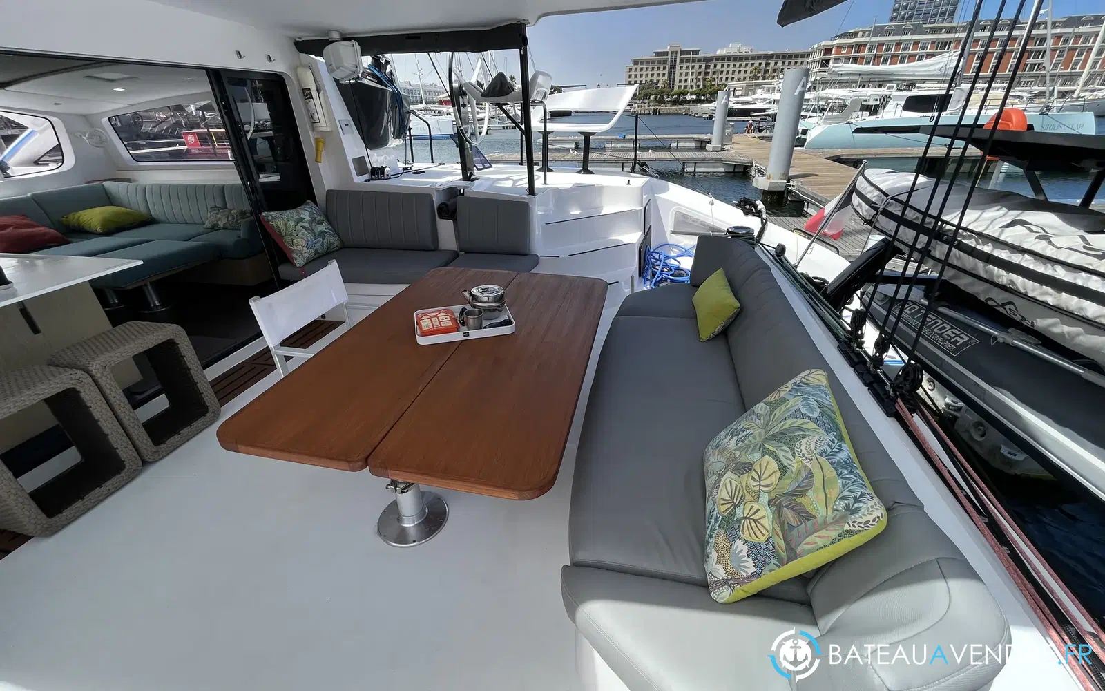 slider 14 Outremer 55