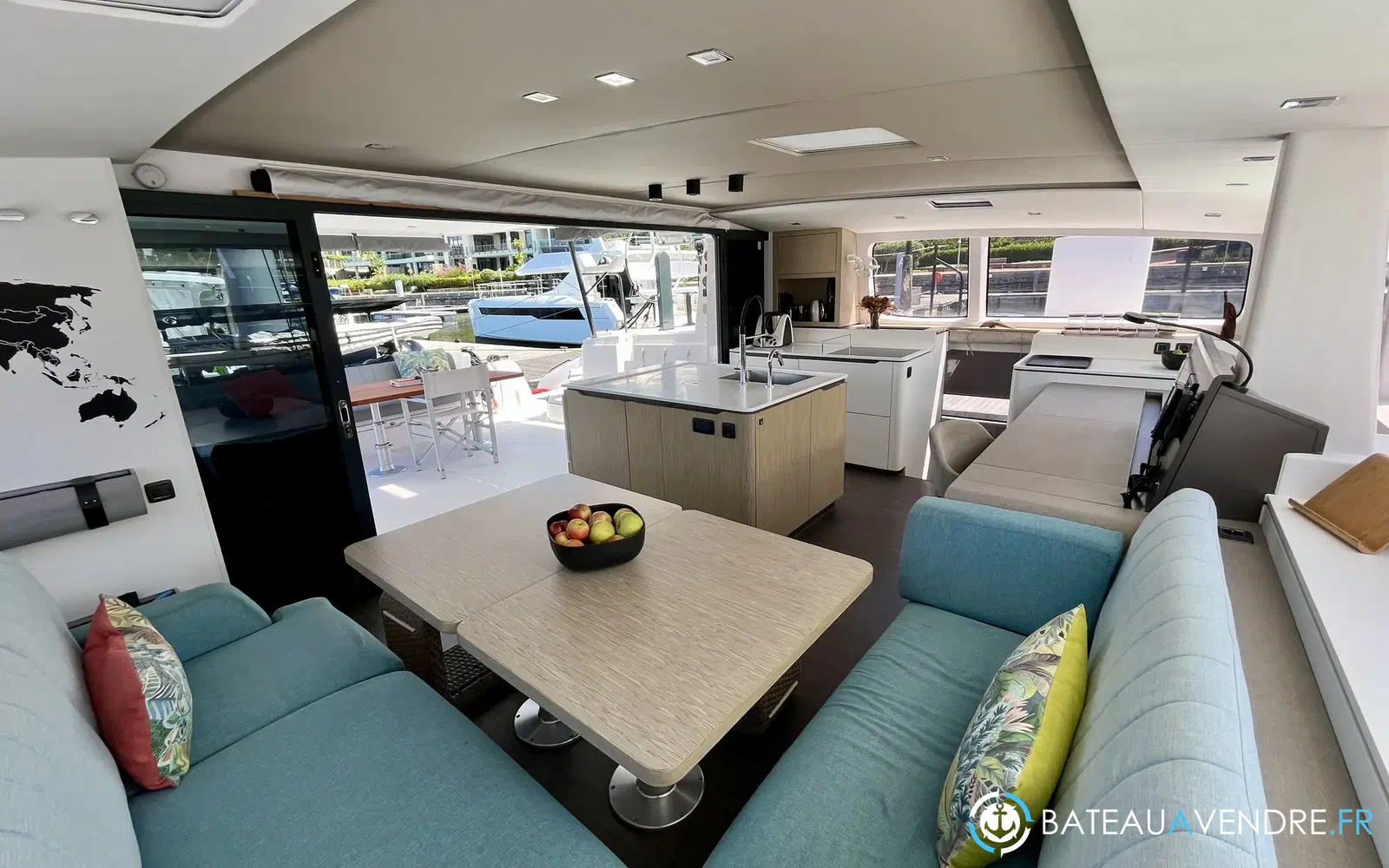 slider 17 Outremer 55