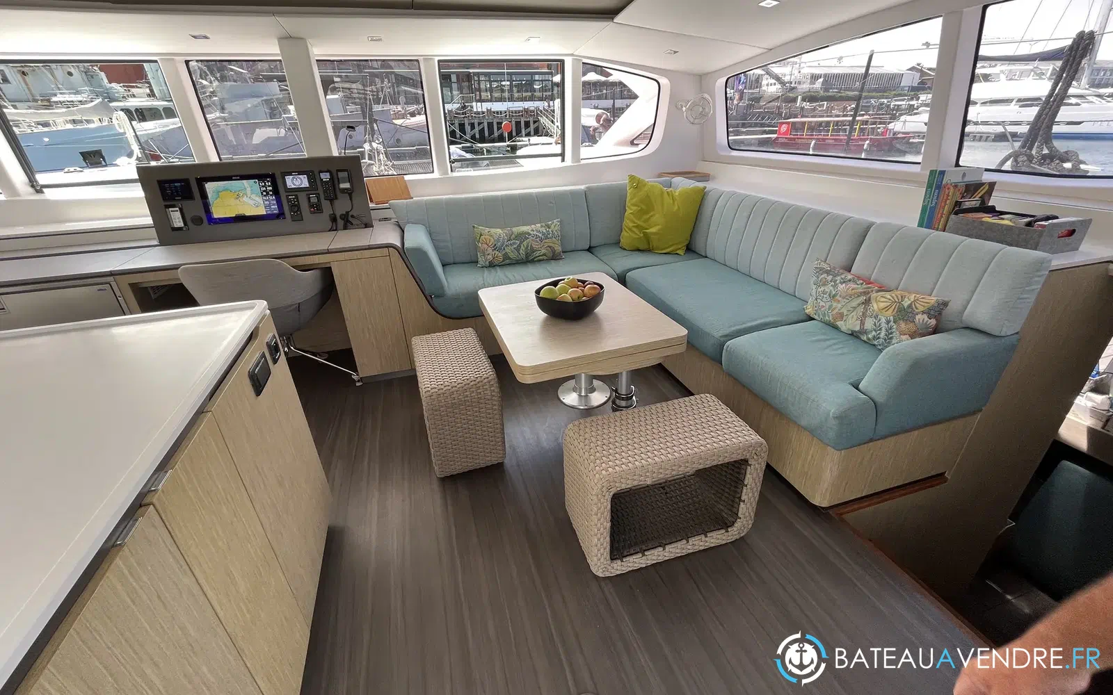 slider 18 Outremer 55