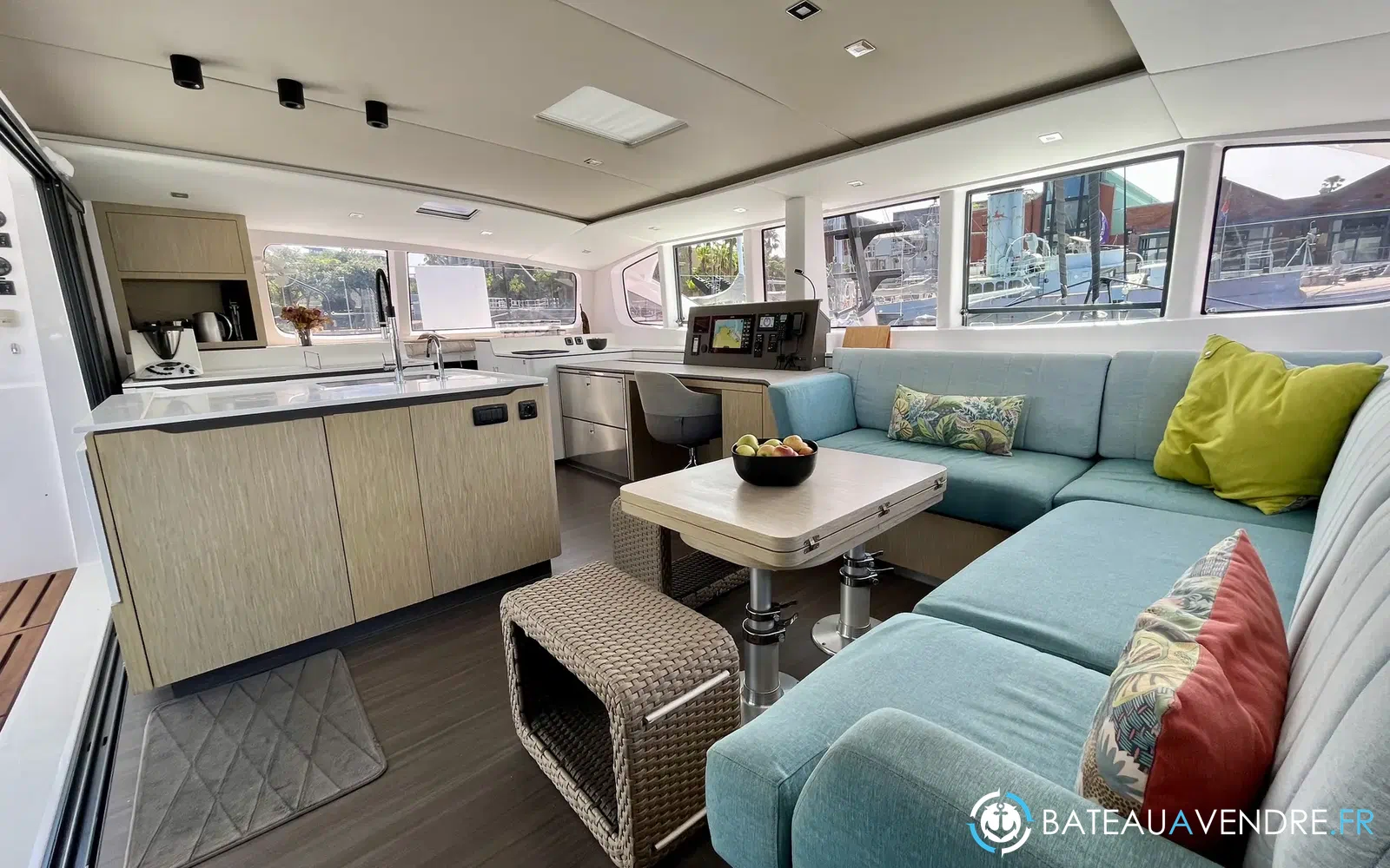 slider 19 Outremer 55