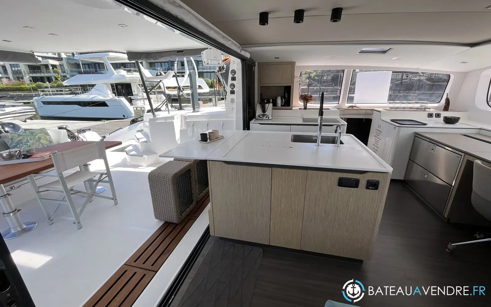 slider 21 Outremer 55
