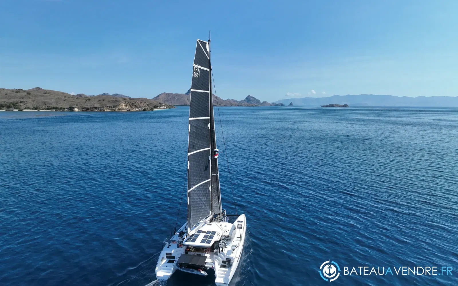 slider 3 Outremer 55