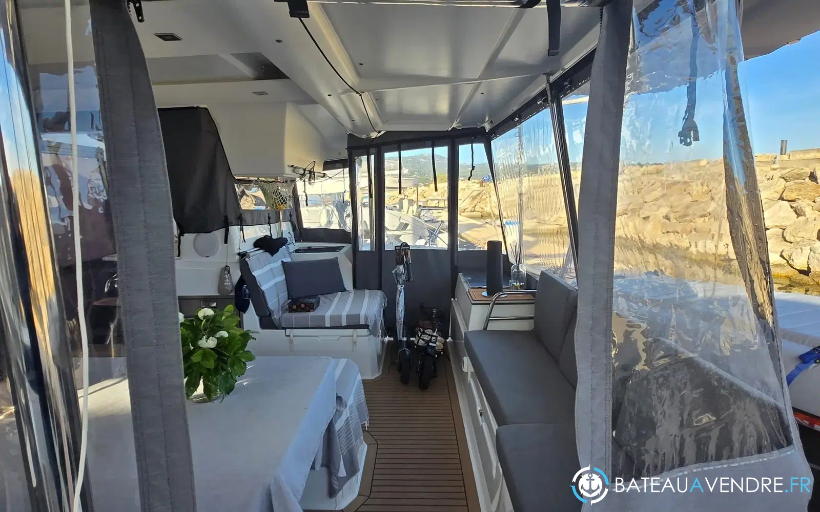 slider 10 Fountaine Pajot Astrea 42