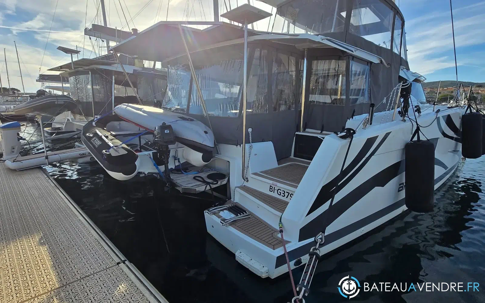 slider 2 Fountaine Pajot Astrea 42
