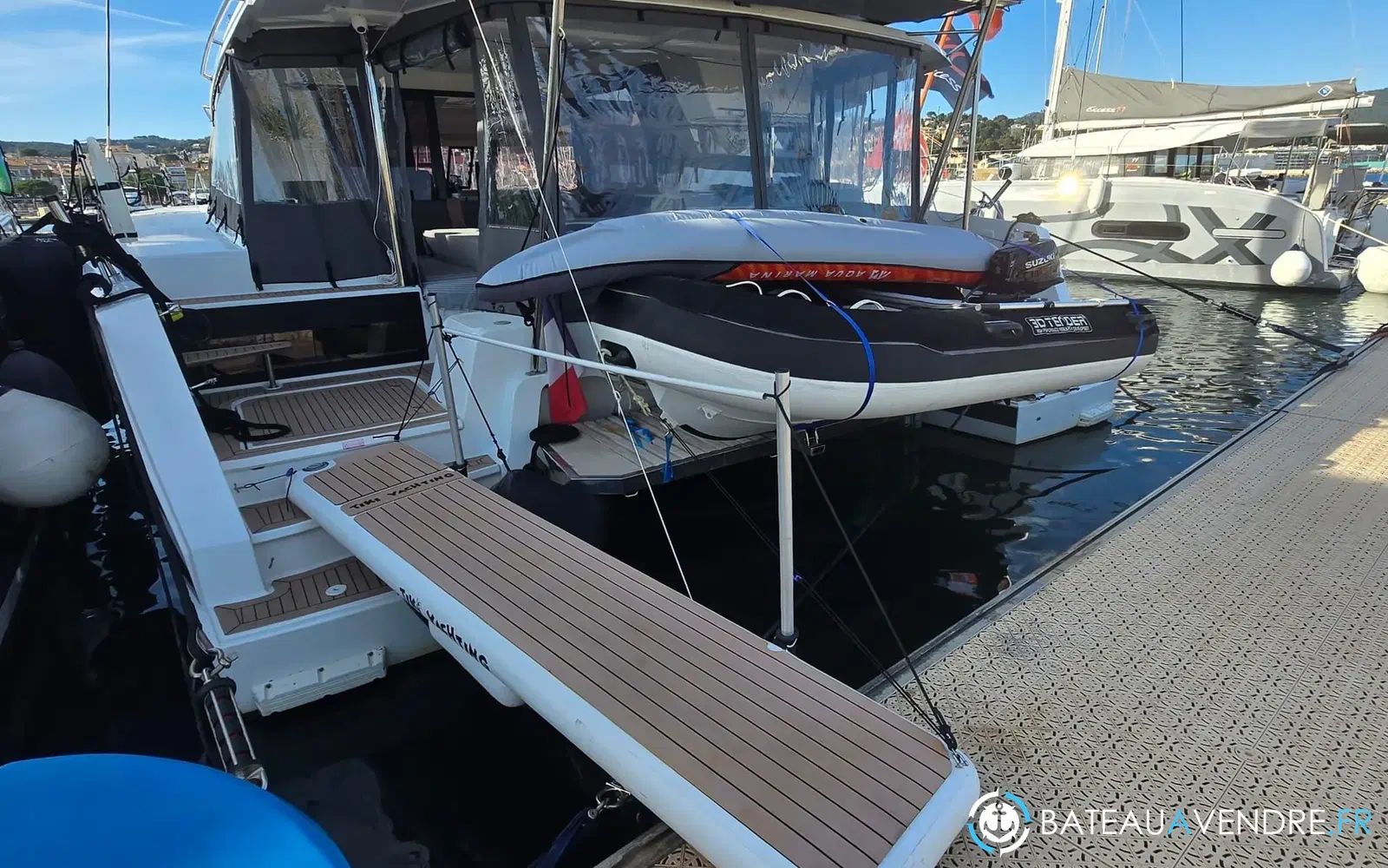slider 3 Fountaine Pajot Astrea 42