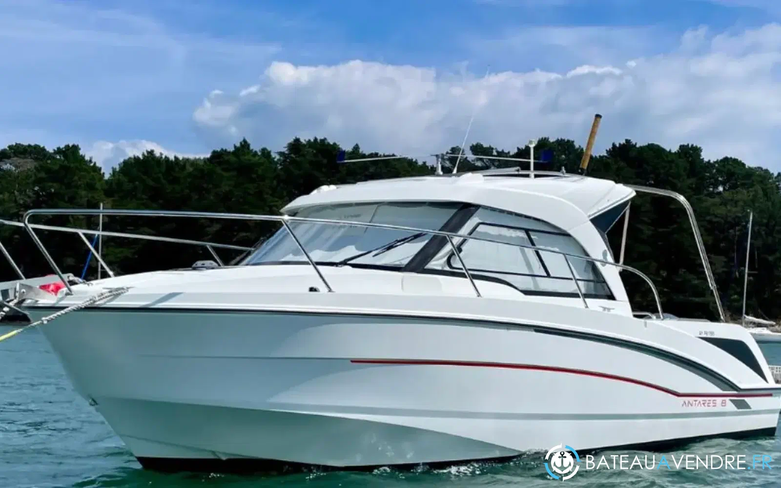 slider 0 Beneteau Antares 8 OB