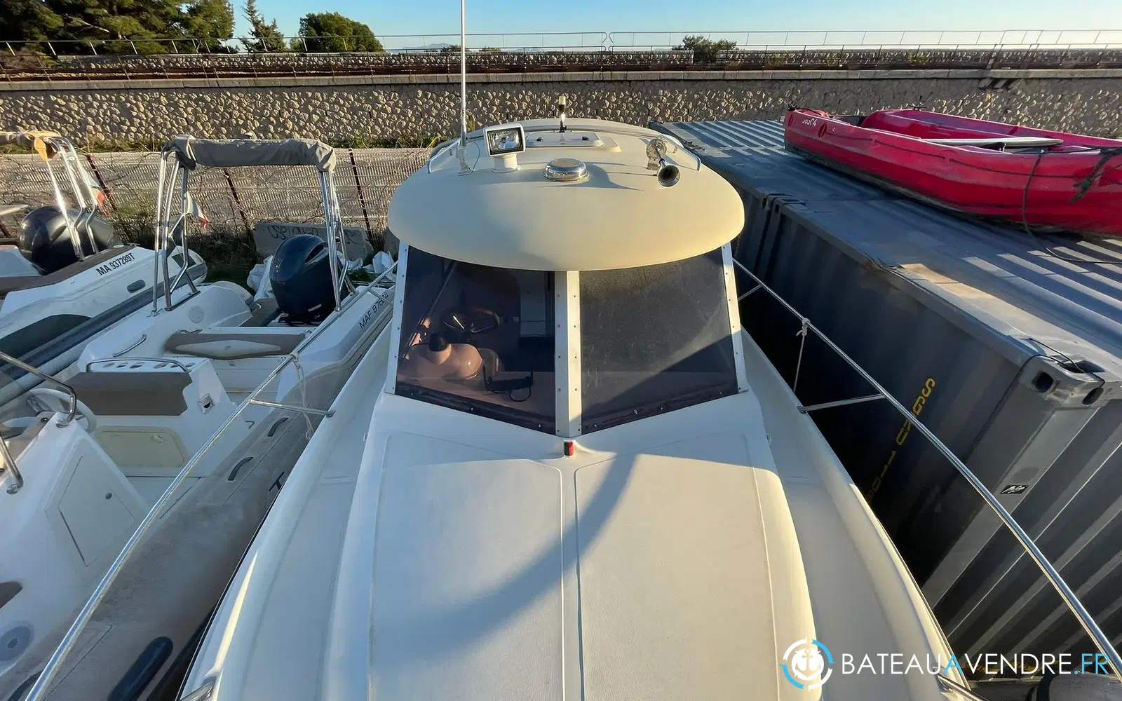 slider 3 Guymarine Evada 740
