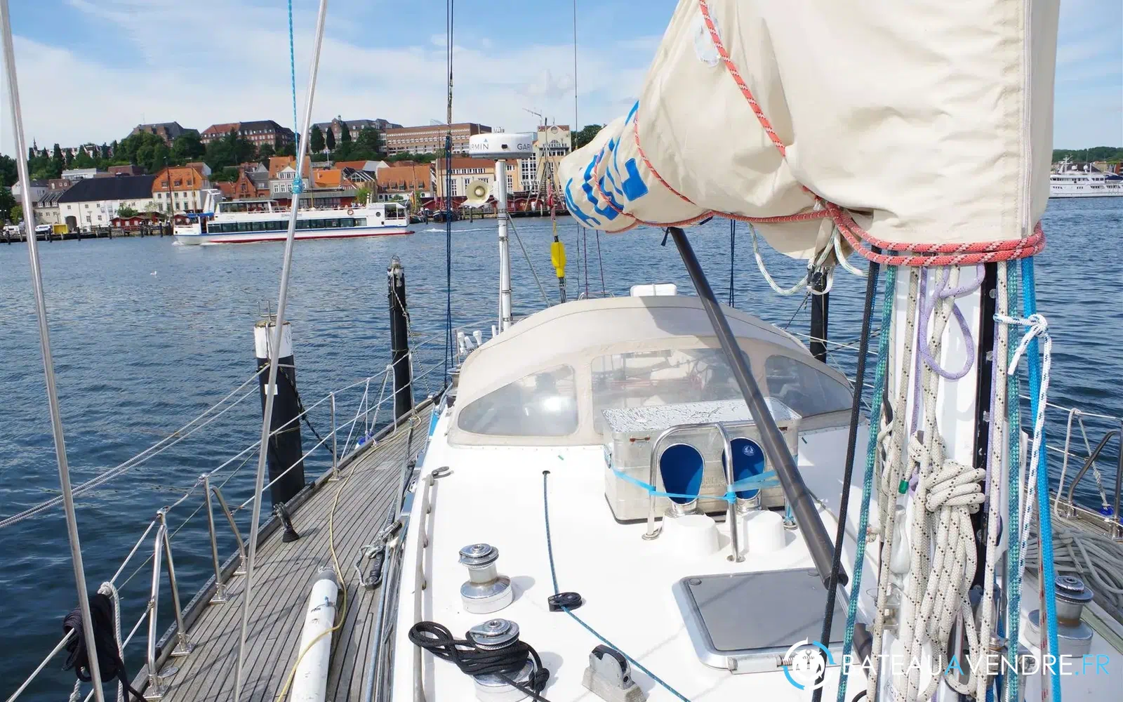 slider 12 Hylas Yachts Hylas 51