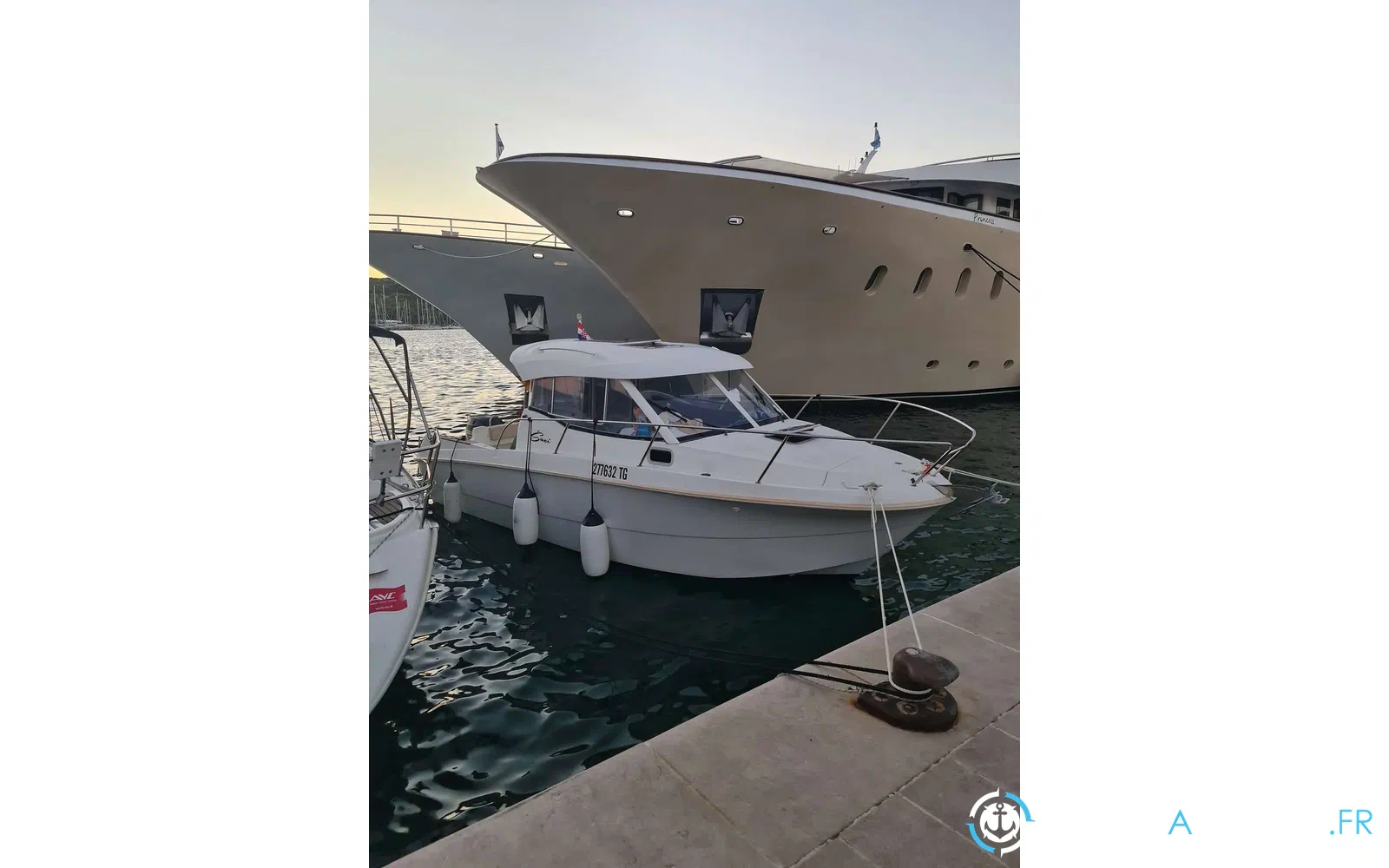 slider 12 Beneteau Antares 750 HB