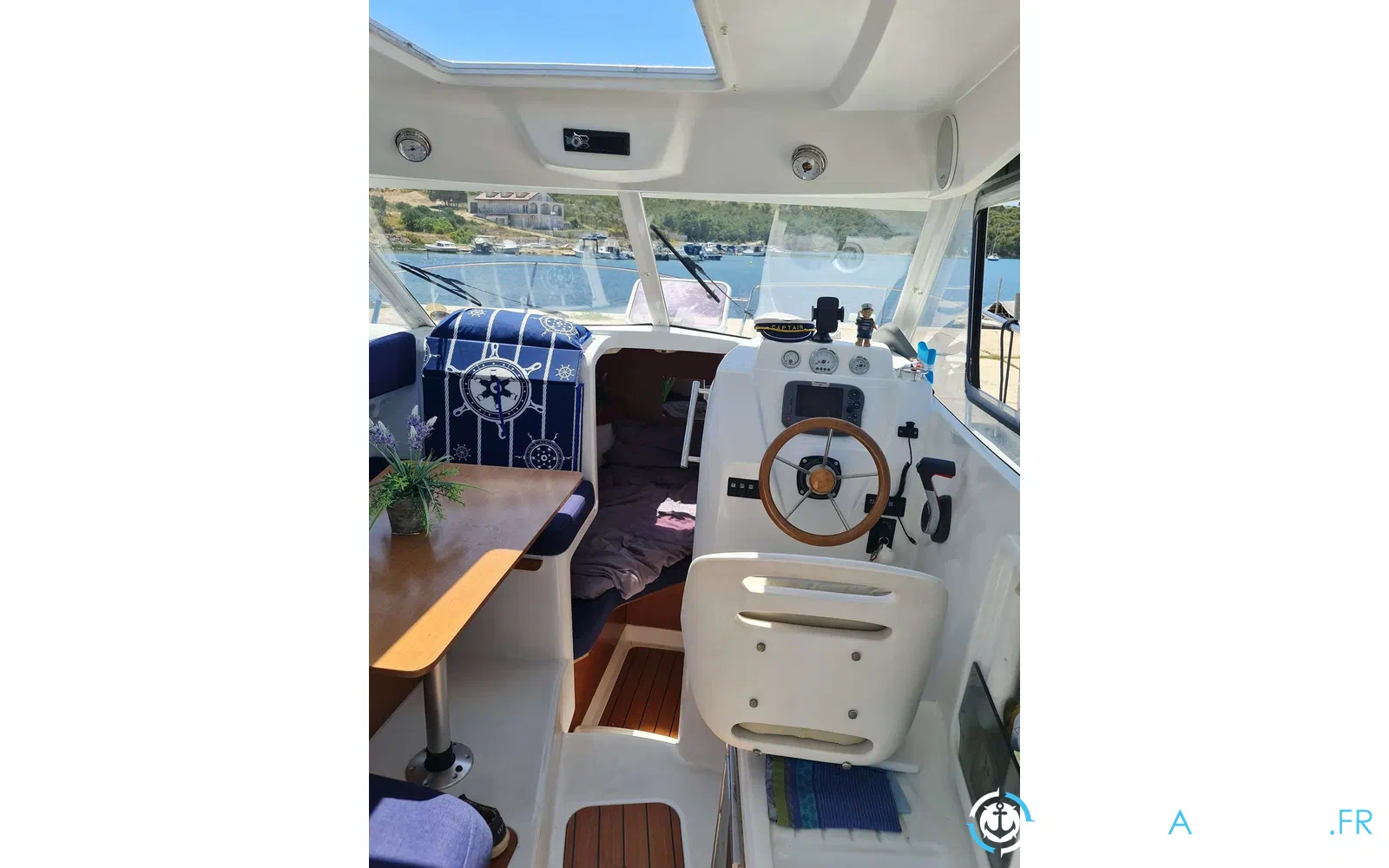 slider 14 Beneteau Antares 750 HB