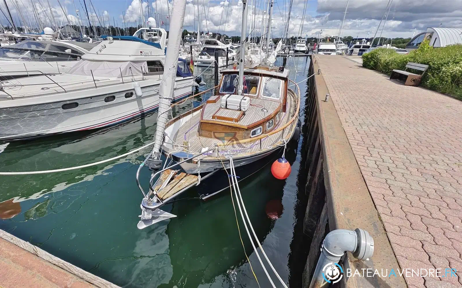 slider 20 Siltala Yachts Nauticat 33