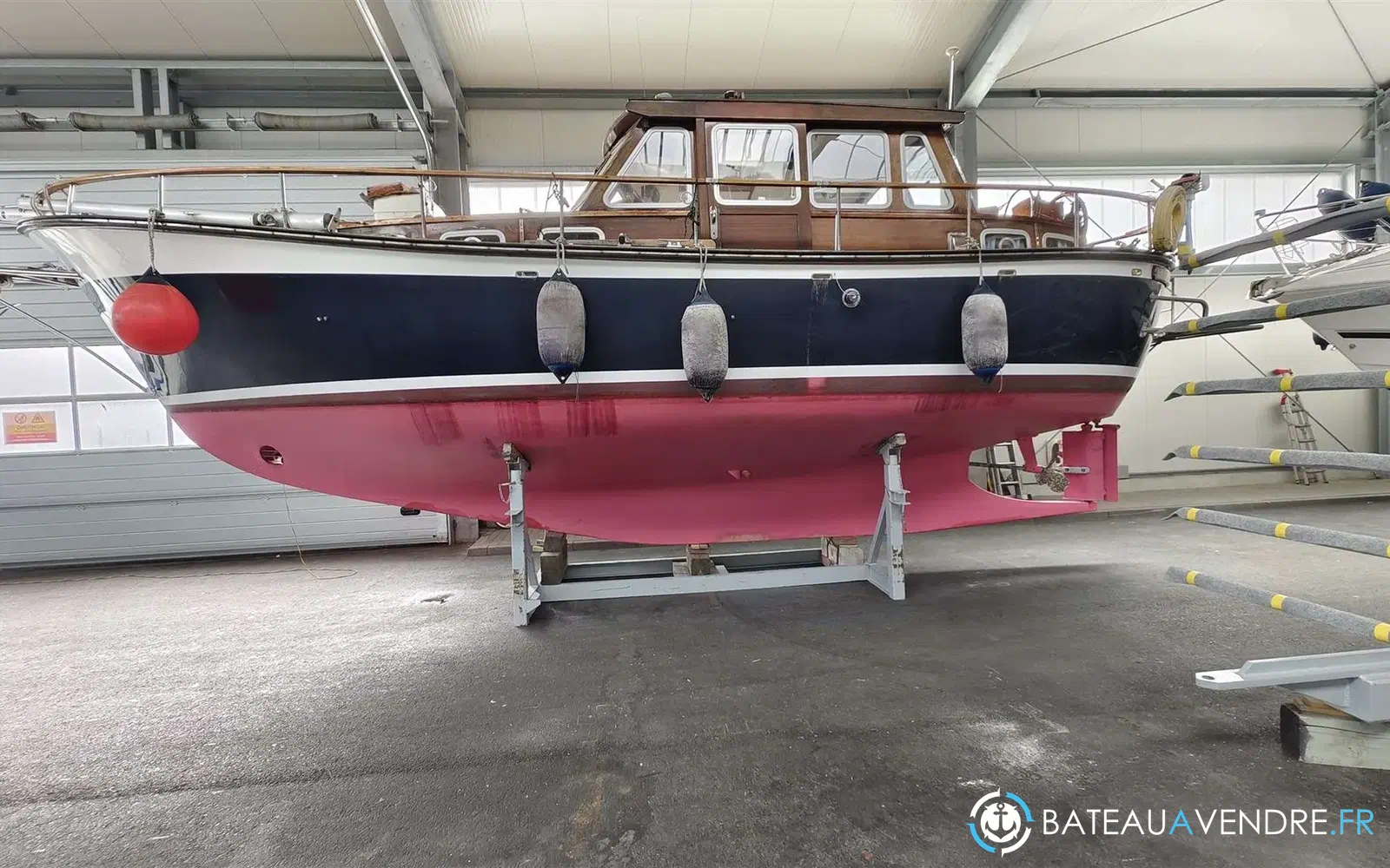 slider 7 Siltala Yachts Nauticat 33