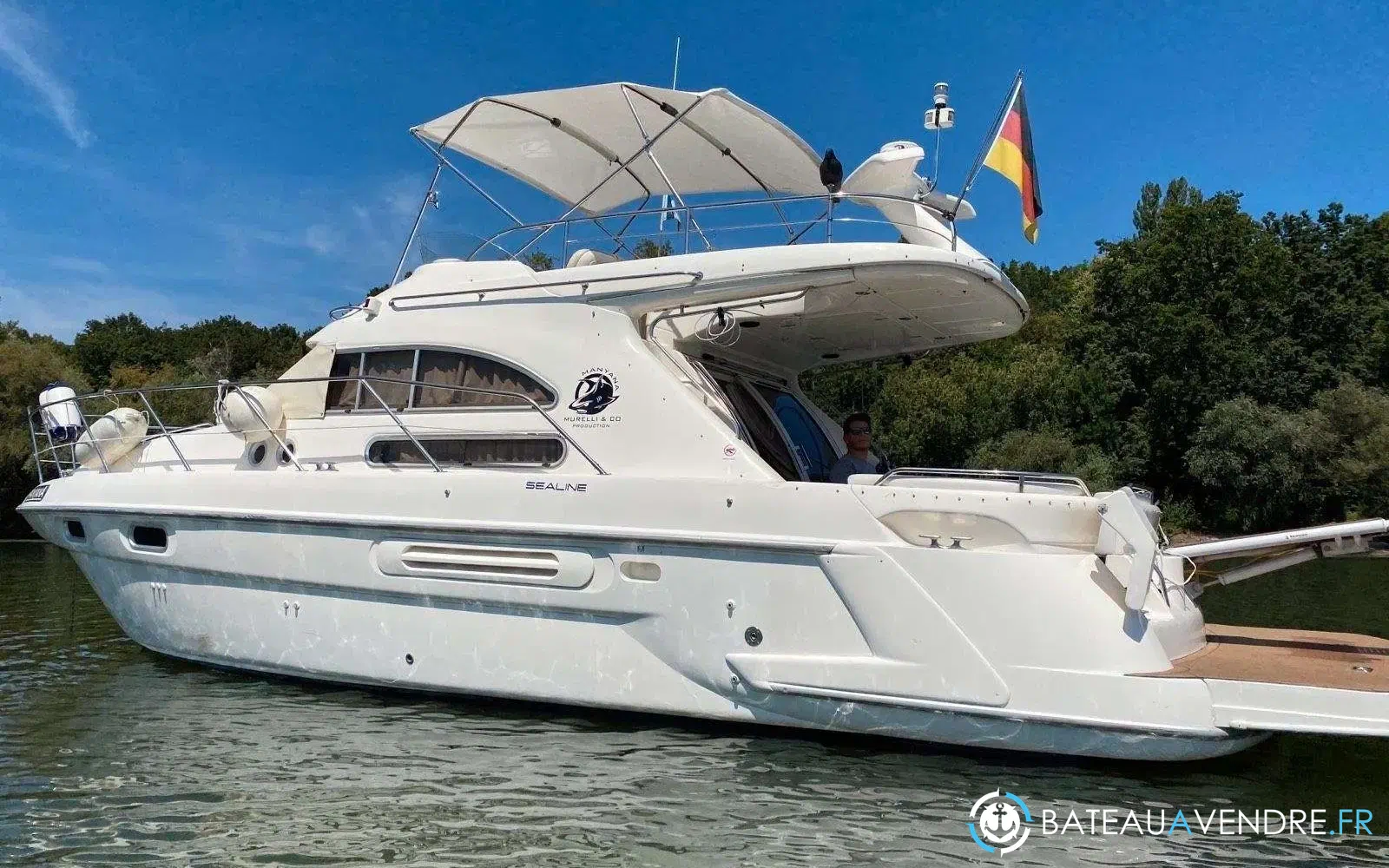 slider 15 Sealine 360