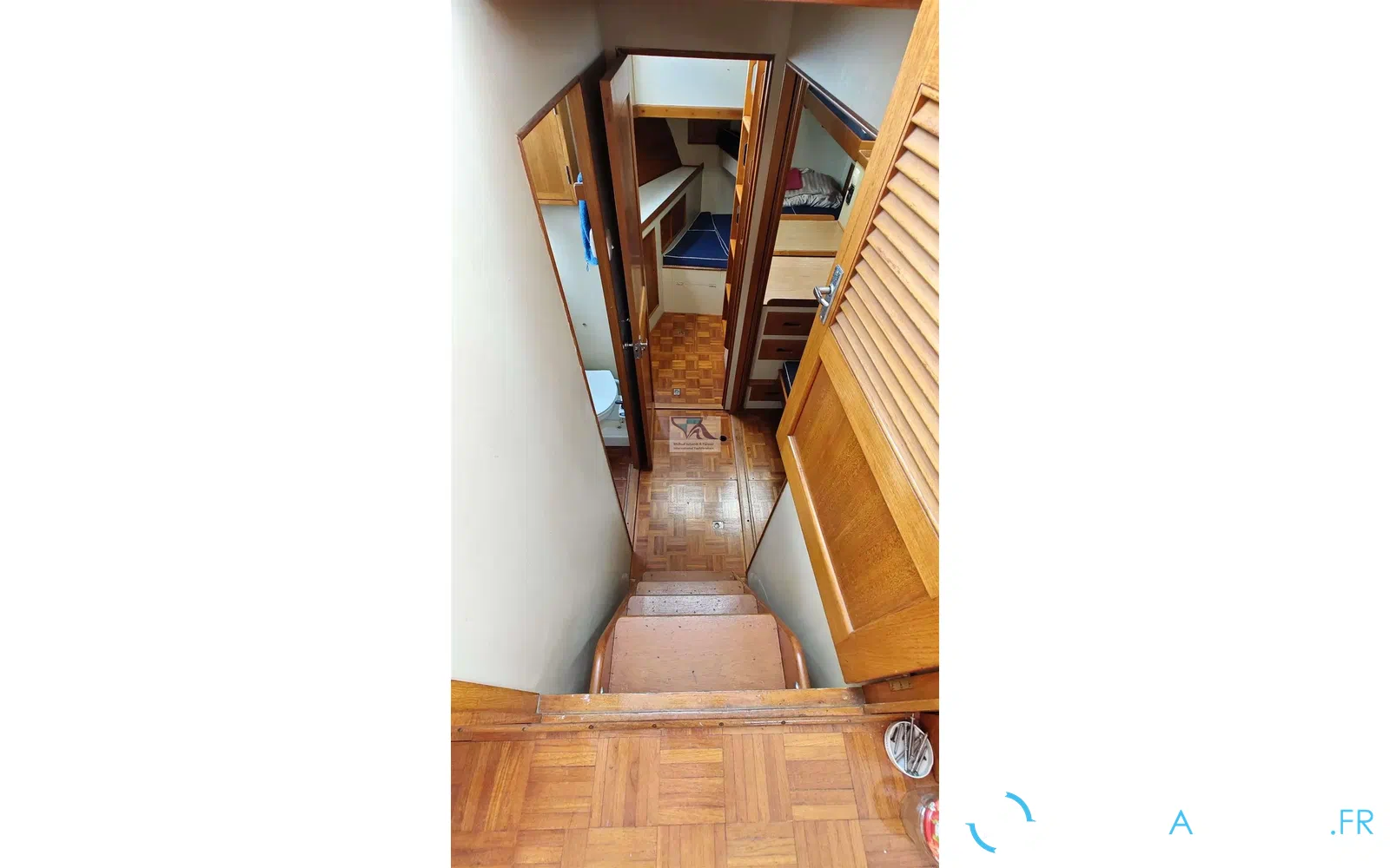slider 14 Grand Banks 48
