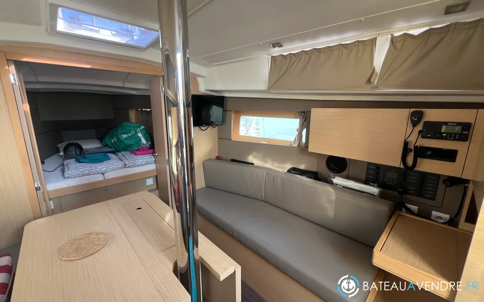 slider 3 Beneteau Oceanis 35.1