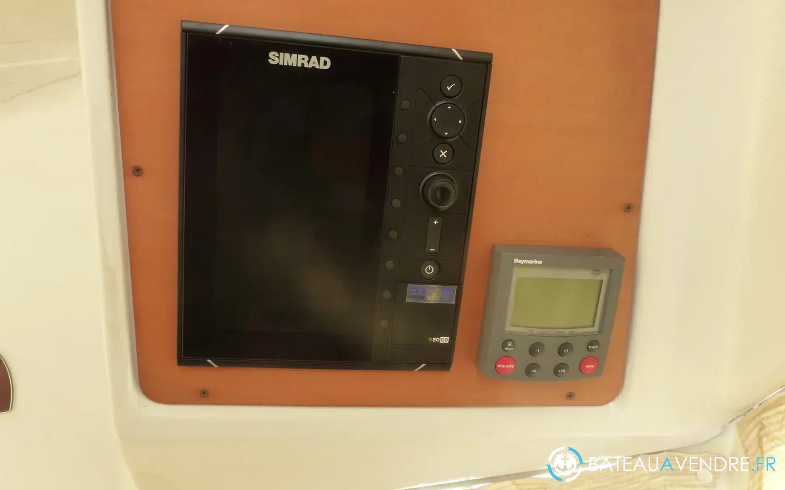 slider 15 Beneteau Antares 10.80 Fly