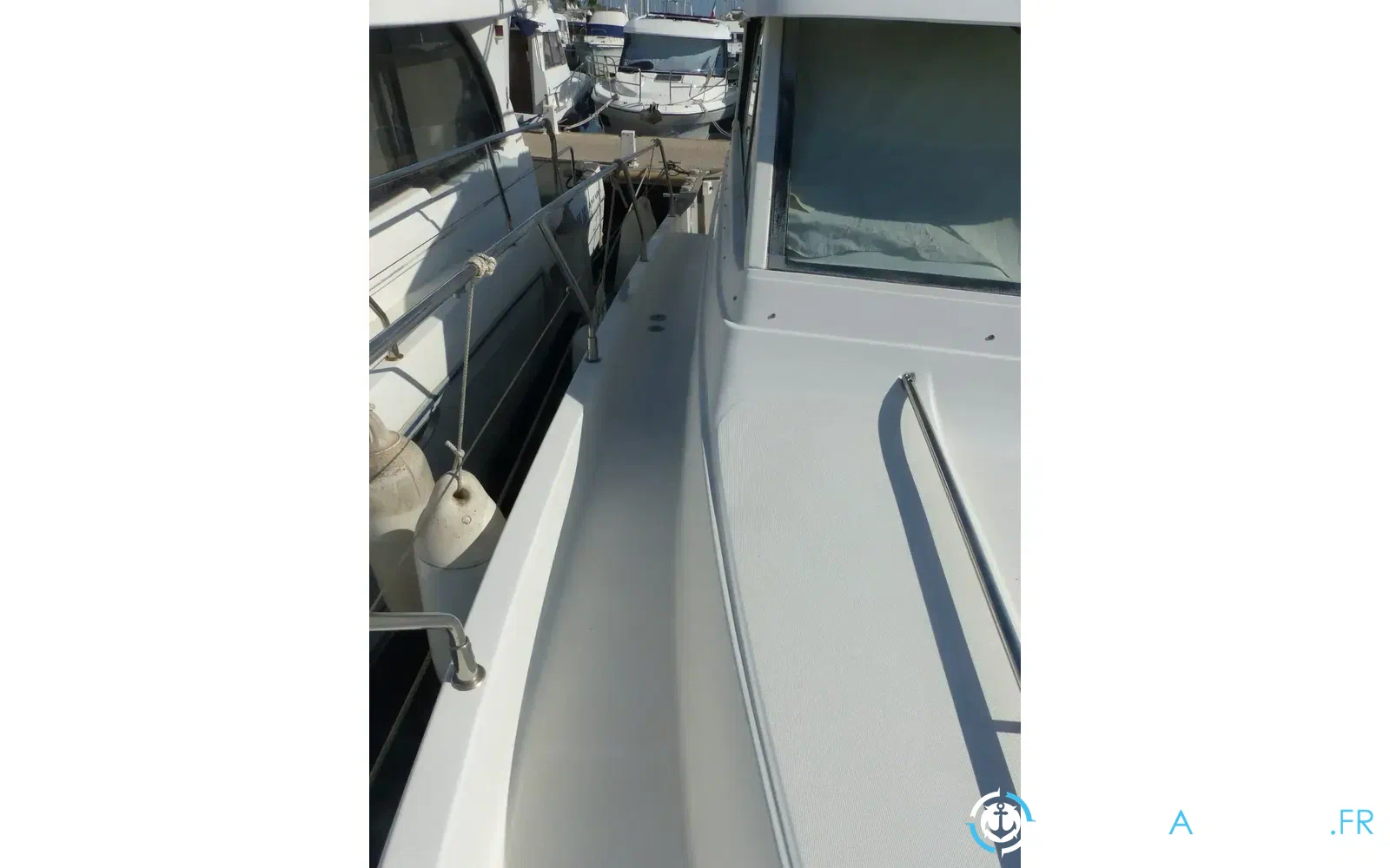 slider 21 Beneteau Antares 10.80 Fly