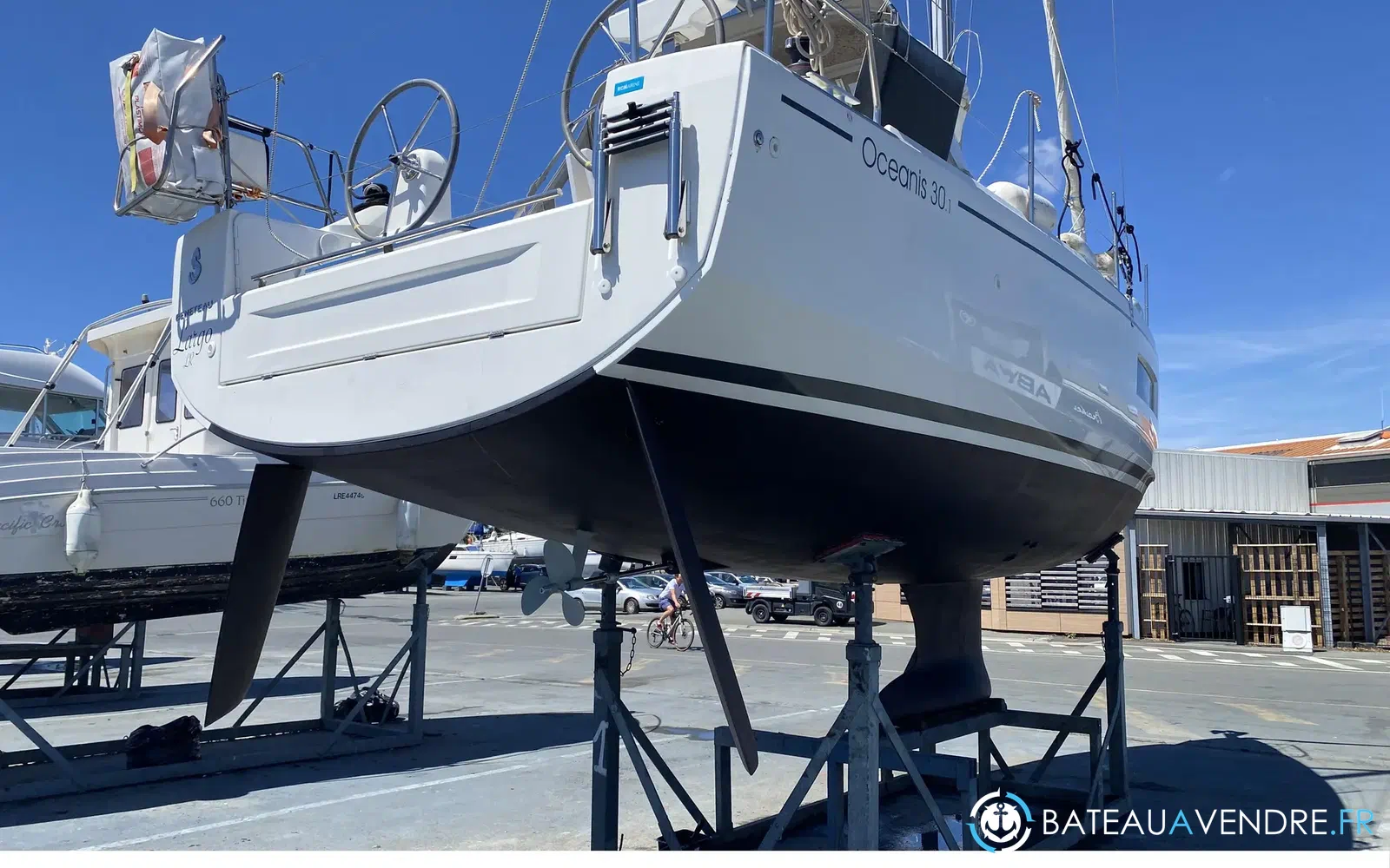 slider 16 Beneteau Oceanis 30.1