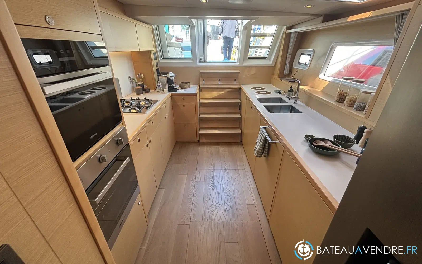 slider 33 Lagoon 620
