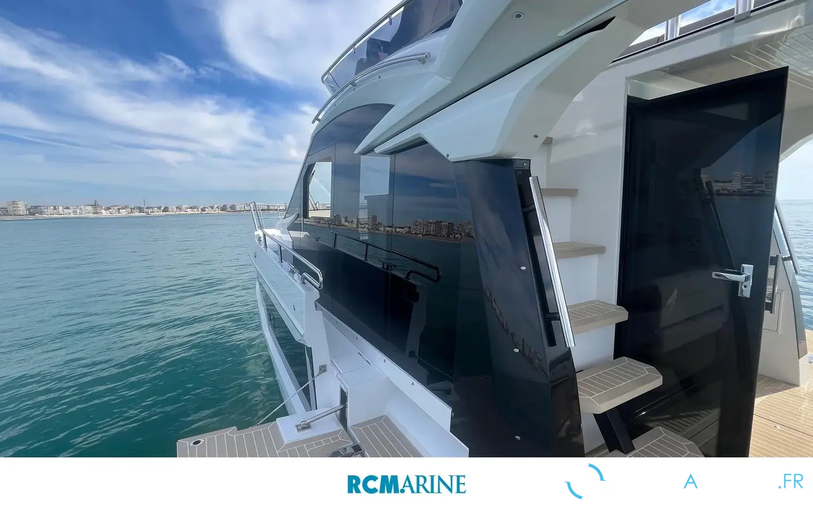slider 20 Galeon 400 Fly