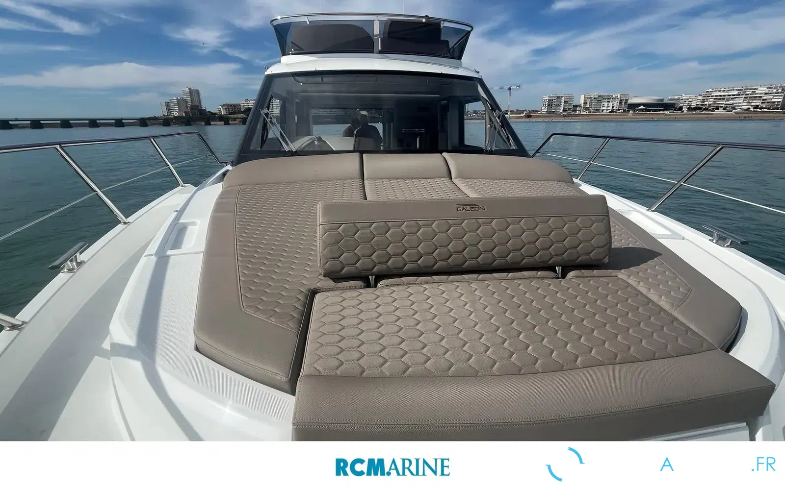 slider 4 Galeon 400 Fly